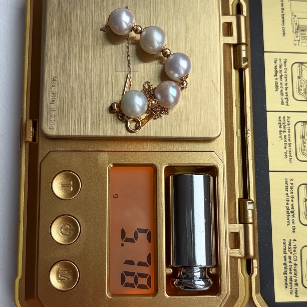 Solid 18K Gold Akoya Pearl Necklace - Picture 10 of 10